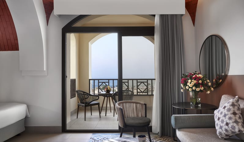 middle-east-holidays-ras-al-khaimah-the-cove-rotana-resort-sea-view-room